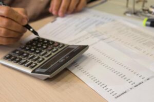 Steuern Spanien Dokumente Rechner Finanzen